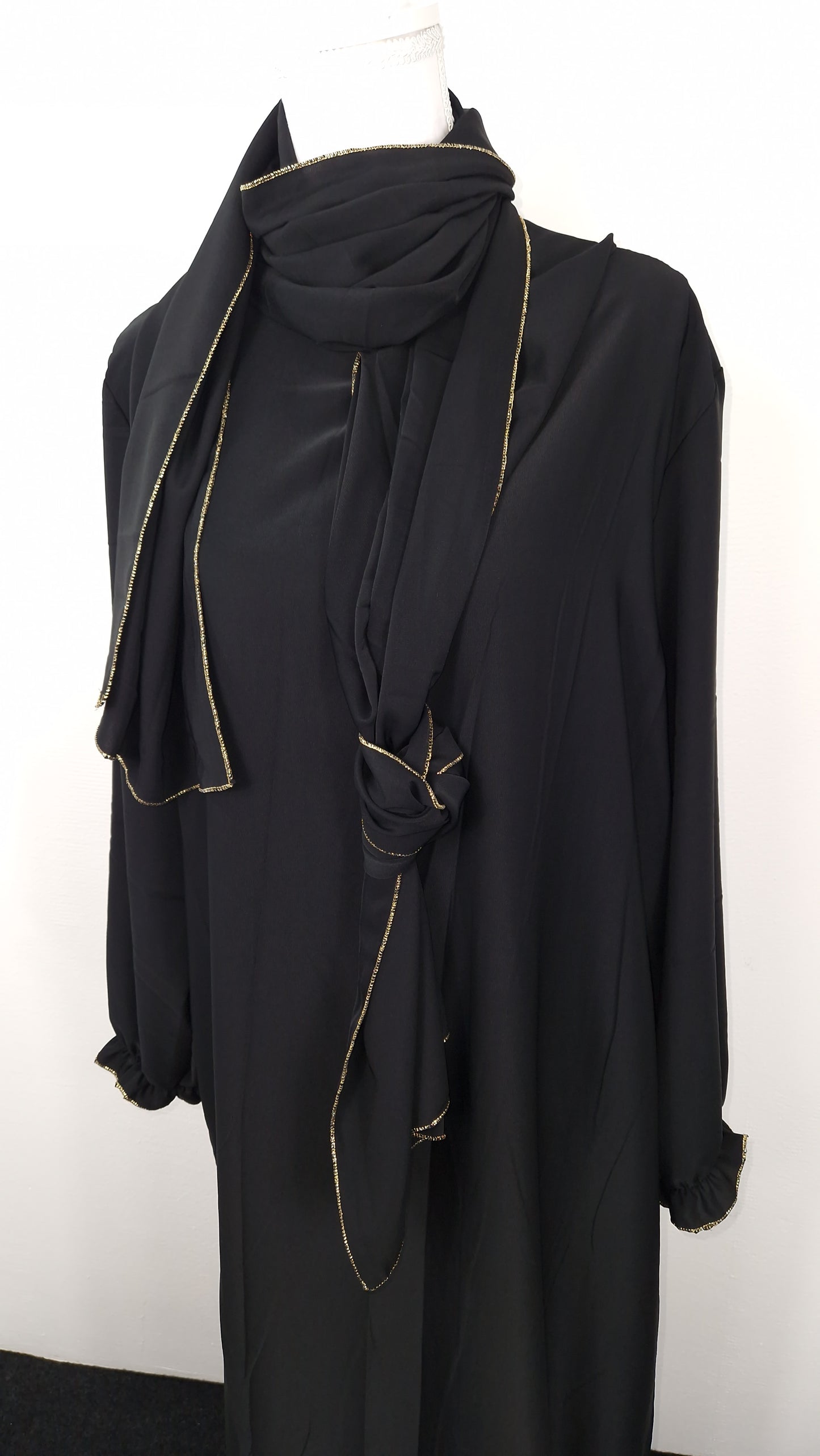 Abaya Gold - Black