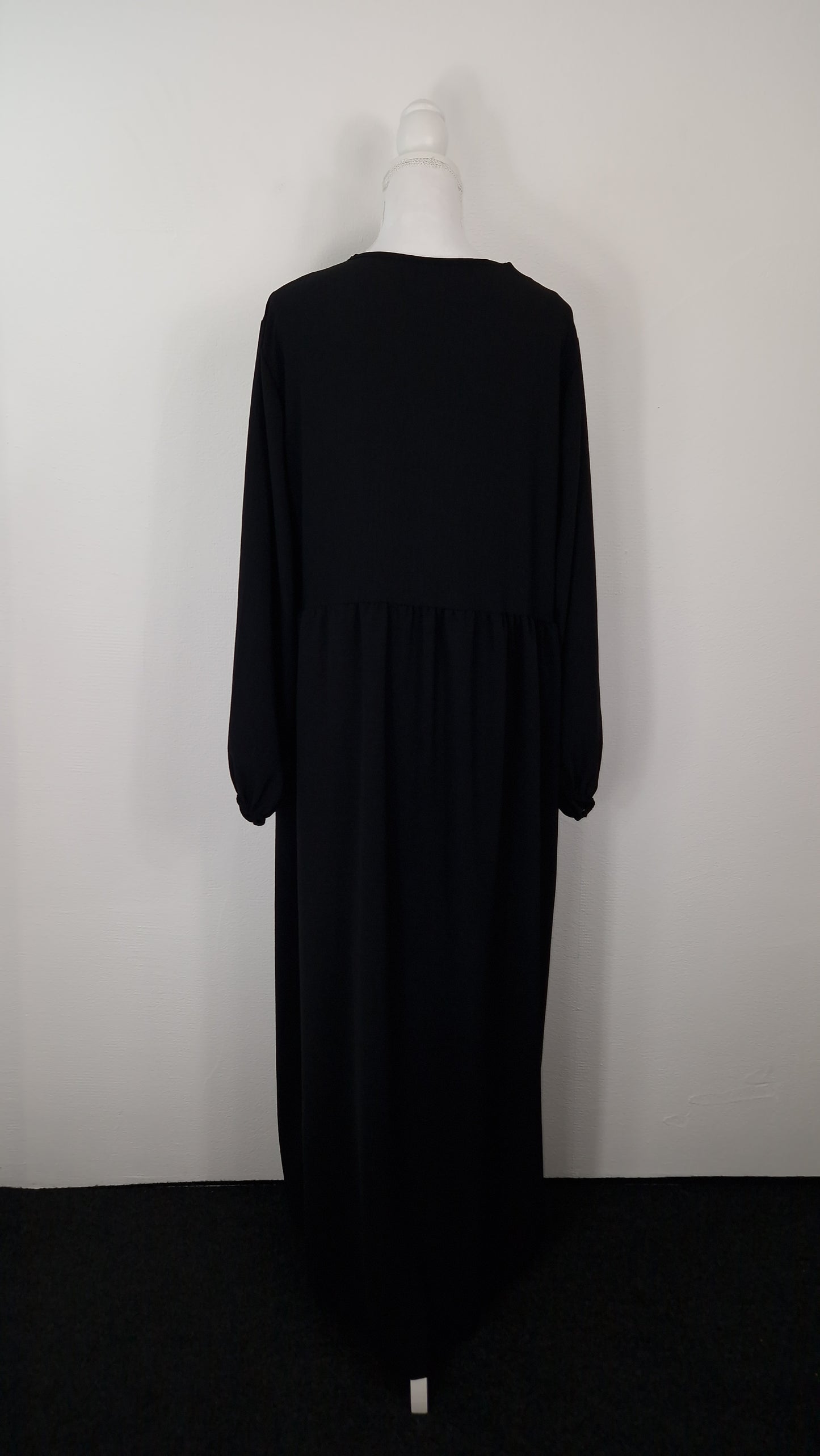 Abaya mit Rüschen - Black